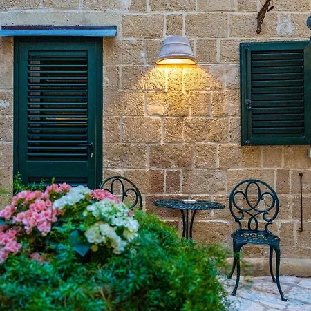 Centro Storico Bed & Breakfast 3*